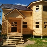 Фото готовых работ - Дом под усадку из профилированного бруса 8х9 м