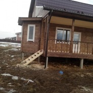 Фото готовых работ - Каркасно-щитовой дом 8х8 м. + открытая терраса 2,5х8 м.