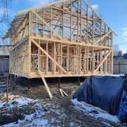 Фото готовых работ - Каркасно-щитовой дом 9х9 м.