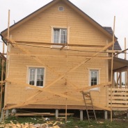 Фото готовых работ - Каркасно-щитовой дом 10х7,5 + терраса 4,5х3