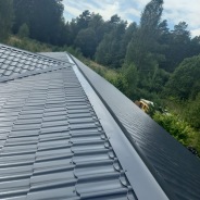 Фото готовых работ - Дом под усадку из проф. бруса естественной влажности 15х9,5 м + терраса 3х4 м.