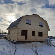 Фото готовых работ - Дом под усадку из проф. бруса естественной влажности 10х10 м