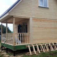 Фото готовых работ - Баня из проф.бруса камерной сушки 6х4 м., с мансардой