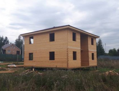 Фото готовых работ - Дом по усадку из проф. бруса естественной влажности 10×9 м. (Д-77)
