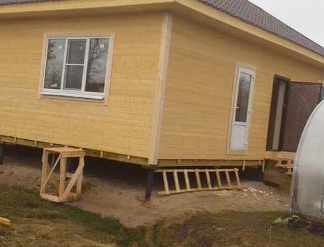 Фото готовых работ - Каркасно-щитовой дом 10х10 м.